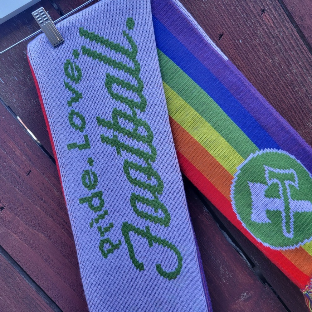 Portland Timbers SOTM 2017 Rainbow Pride Love Football Soccer MLS NWSL - Picture 3 of 11